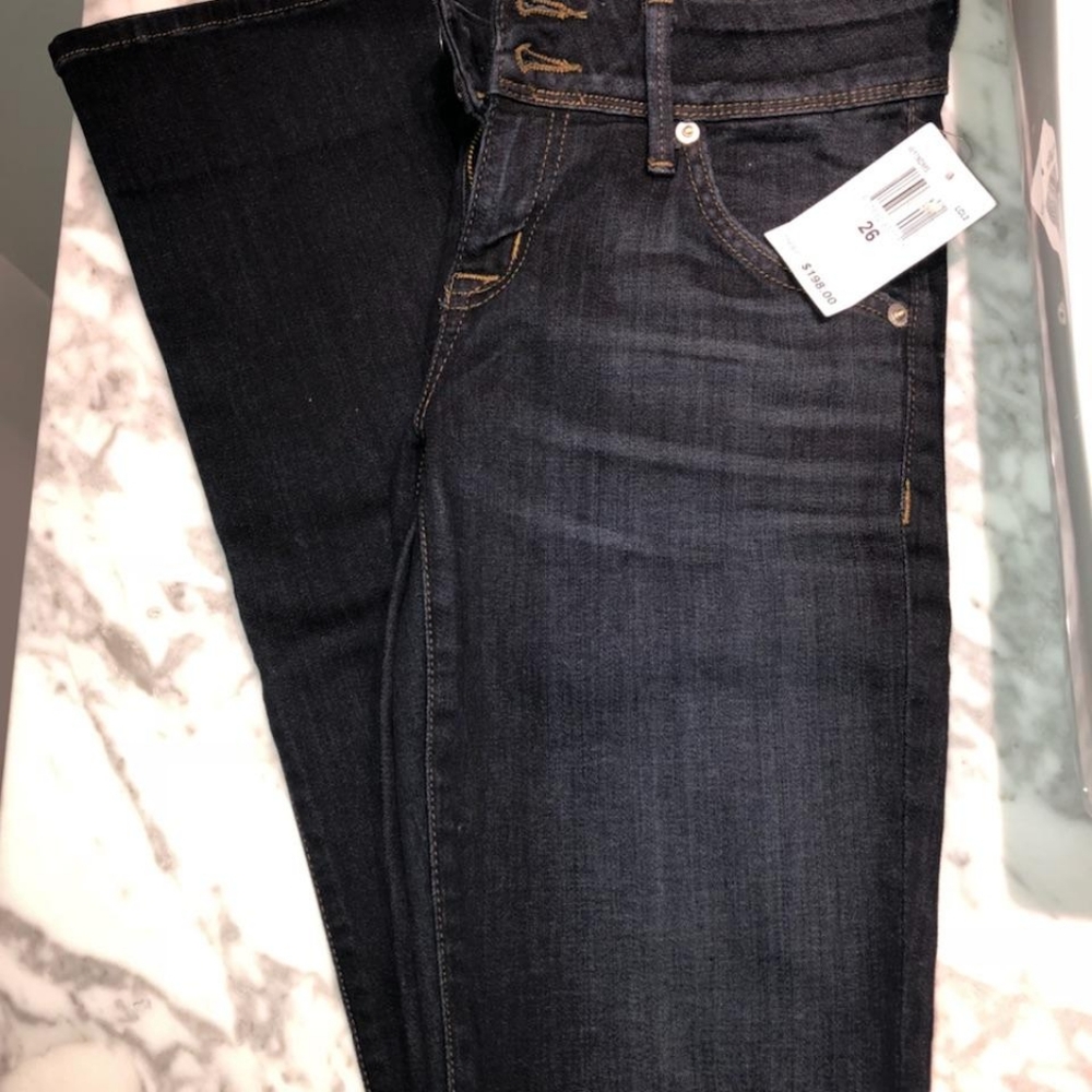 Jean's - Picture 3 of 3